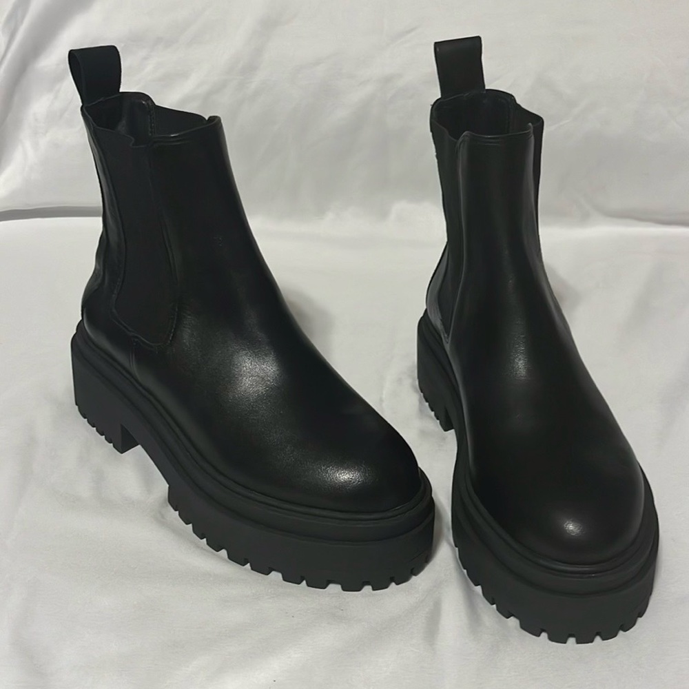 New saks fifth Ave size 5